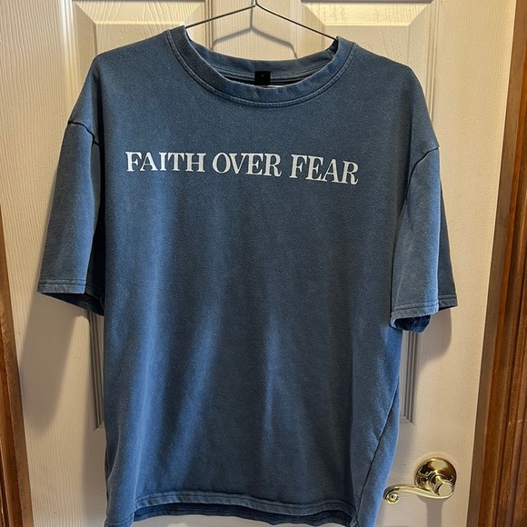 Blue Short Sleeve Tee with Inspirational Print - Picture 2 of 4